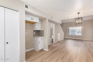 Photo #3: 6423435 Listing