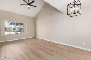 Photo #4: 6423435 Listing