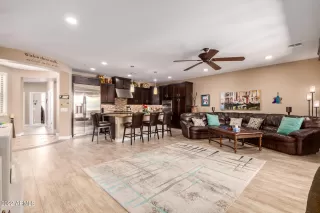 Photo #5: 6423651 Listing 