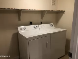 Photo #6: 6423840 Listing