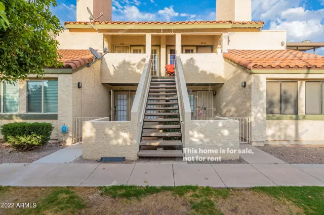 MLS: 6423858 Condo For Sale