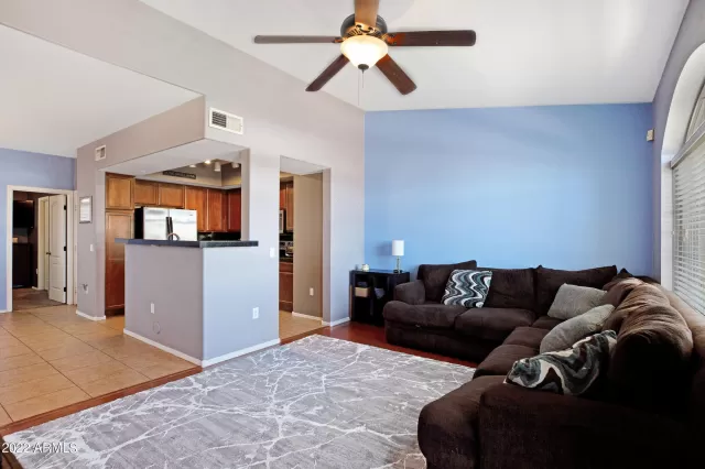 MLS: 6423906 Condo For Sale