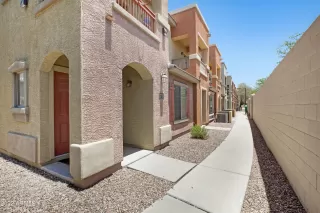 Photo #2: 6423906 Listing