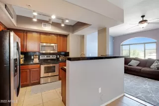 Photo #5: 6423906 Listing