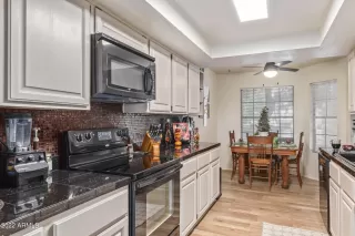 Photo #2: 6423911 Listing