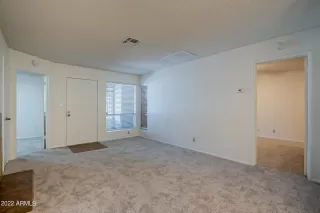 Photo #3: 6424100 Listing 