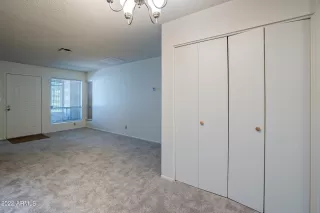 Photo #5: 6424100 Listing 