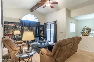 Photo #3: 6424382 Listing 