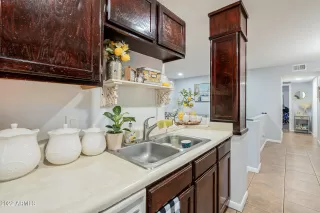 Photo #5: 6424634 Listing