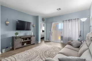 Photo #5: 6424856 Listing