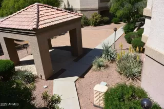 Photo #5: 6425096 Listing