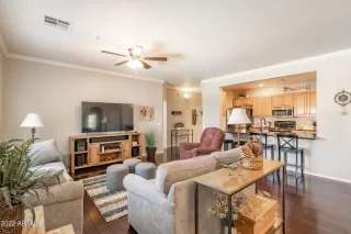 Photo #5: 6425131 Listing 