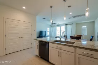 Photo #2: 6425431 Listing