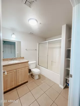 Photo #5: 6425573 Listing 