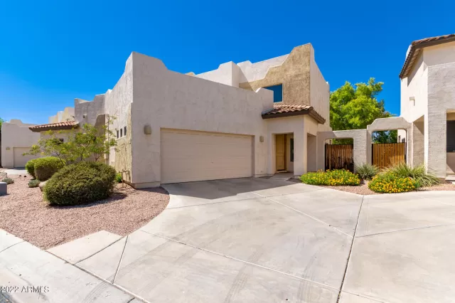 MLS: 6425620 Condo For Sale