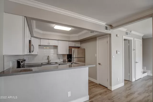MLS: 6425867 Condo For Sale