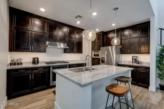 Photo #1: 6426061 Listing 