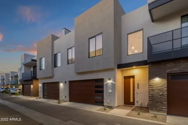 MLS: 6426115 Condo For Sale