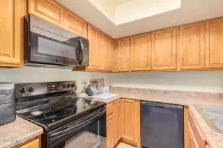 Photo #4: 6426128 Listing 