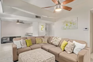 Photo #5: 6426288 Listing