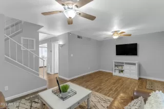 Photo #4: 6426416 Listing