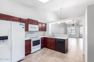 Photo #6: 6426451 Listing