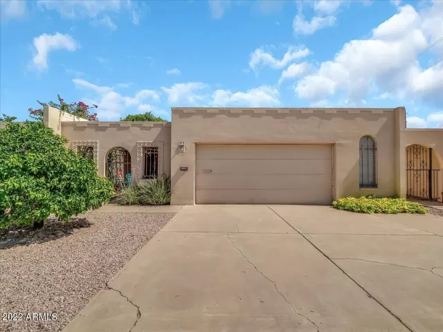 MLS: 6426502 Condo For Sale