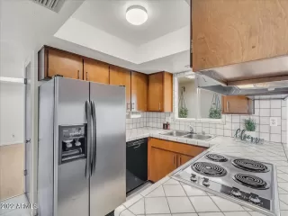 Photo #5: 6426502 Listing 