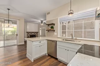 Photo #6: 6426519 Listing 