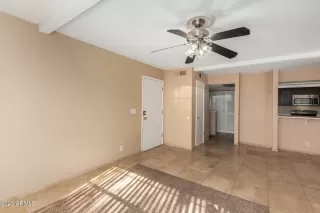 Photo #3: 6426598 Listing