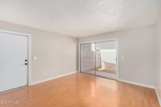 Photo #3: 6426834 Listing 