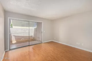 Photo #4: 6426834 Listing 