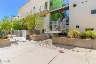 Photo #2: 6426903 Listing 