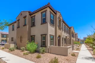 Photo #1: 6426946 Listing 