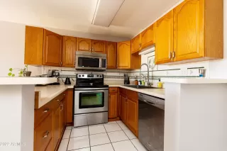 Photo #5: 6427173 Listing 