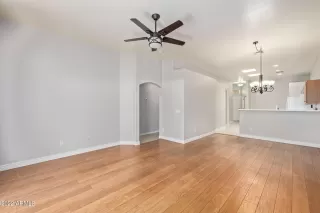 Photo #3: 6427209 Listing 