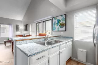 Photo #6: 6427466 Listing