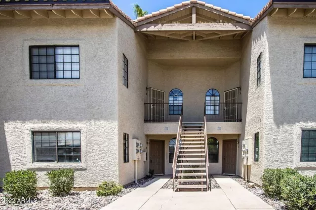 MLS: 6427905 Condo For Sale