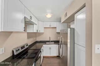 Photo #6: 6428017 Listing 