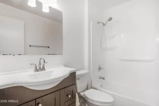 Photo #4: 6428140 Listing