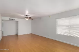 Photo #5: 6428227 Listing