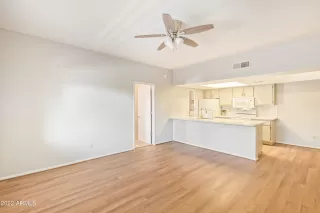 Photo #2: 6428307 Listing