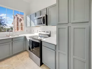 Photo #6: 6428655 Listing