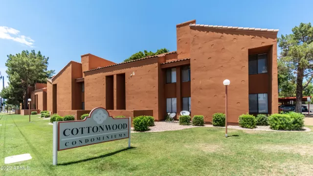 MLS: 6428672 Condo For Sale