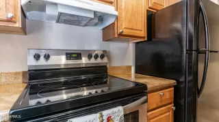 Photo #2: 6428672 Listing 