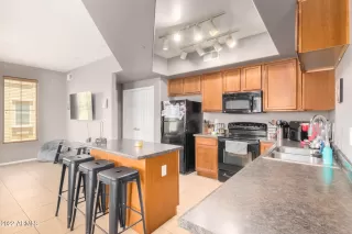 Photo #5: 6428725 Listing 