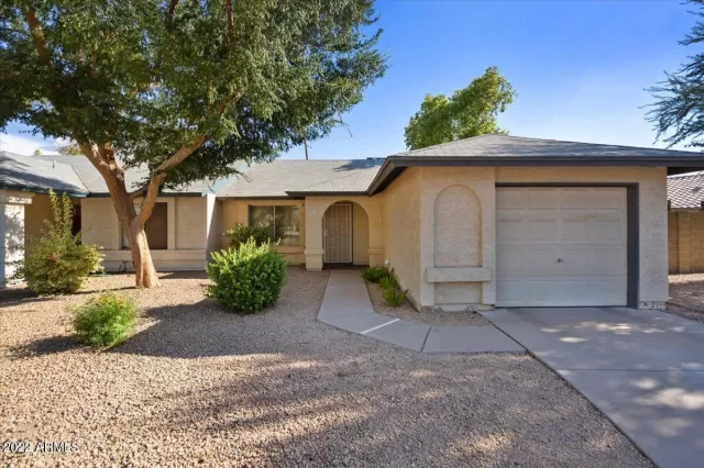 MLS: 6428727 Condo For Sale