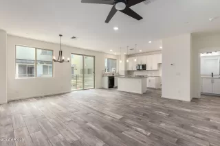 Photo #2: 6429126 Listing