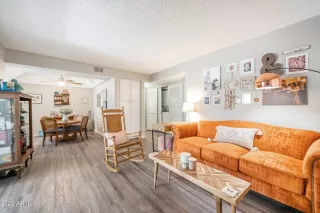 Photo #2: 6429298 Listing