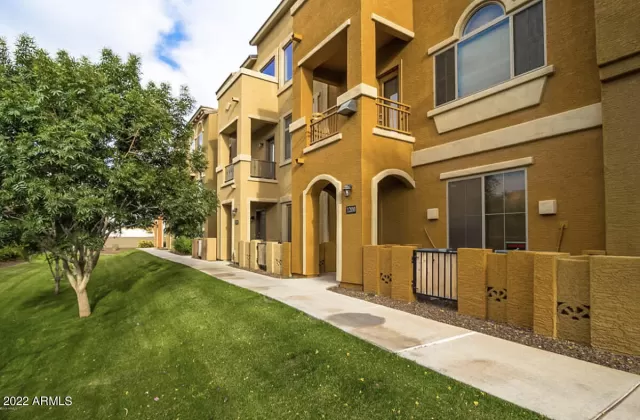 MLS: 6429702 Condo For Sale